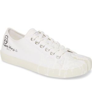 Margiela tabi  paint sneakers size 39 / 9